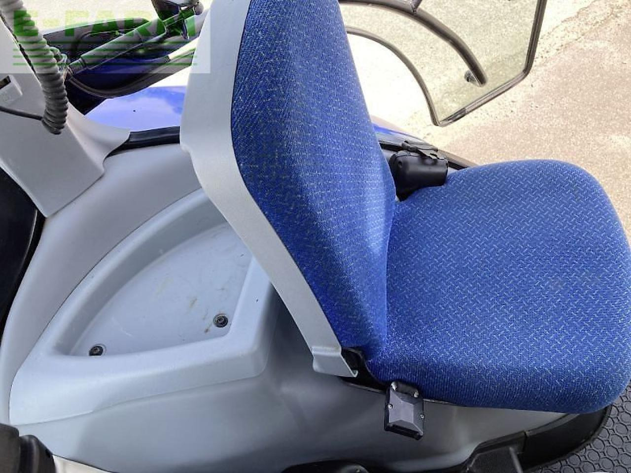 Трактор New Holland t7 210 autocommand: фото 14