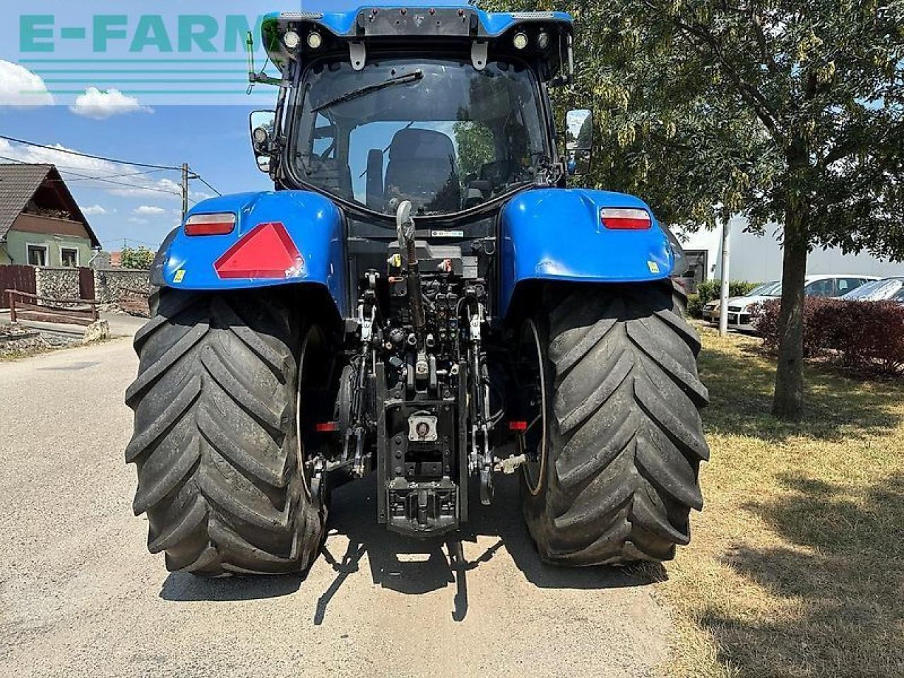 New Holland t7.210 powershift - Трактор: фото 4 New Holland t7.210 powershift - Трактор: фото 4
