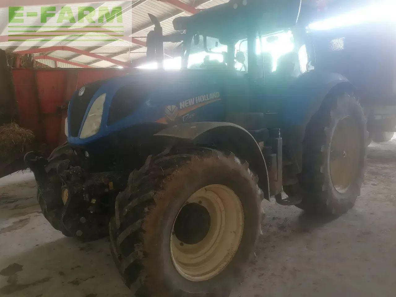 New Holland t7 210 sw - Трактор: фото 3 New Holland t7 210 sw - Трактор: фото 3