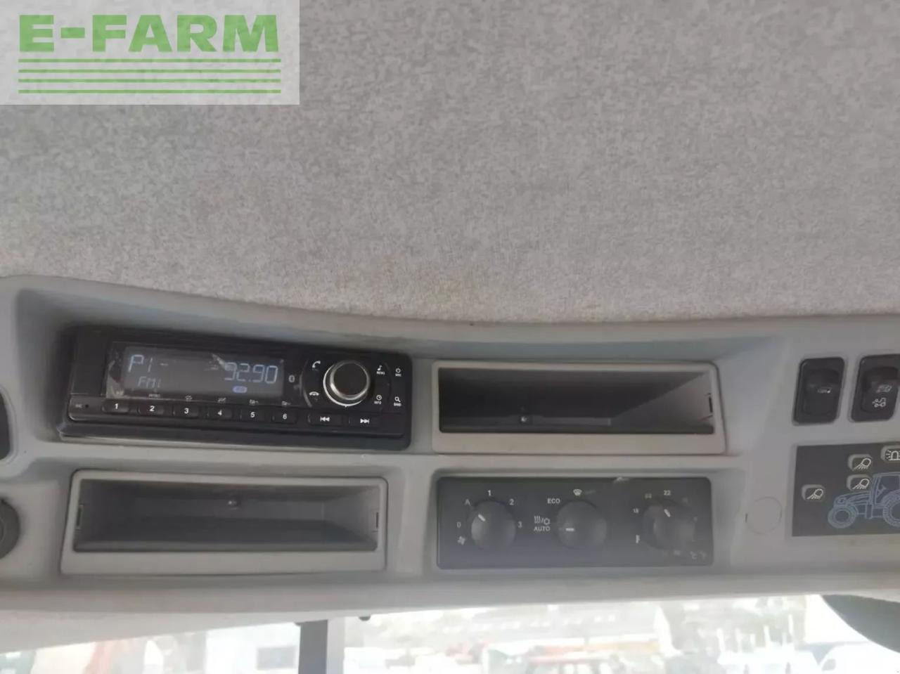 New Holland t7.210acswii - Трактор: фото 3 New Holland t7.210acswii - Трактор: фото 3