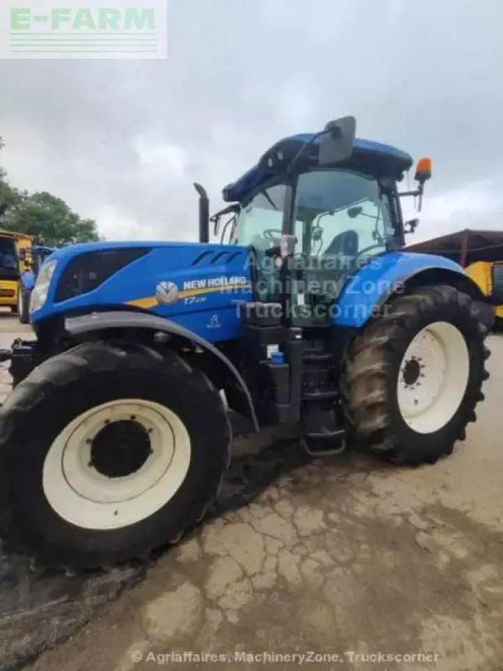 New Holland t7 230 - Трактор: фото 4 New Holland t7 230 - Трактор: фото 4