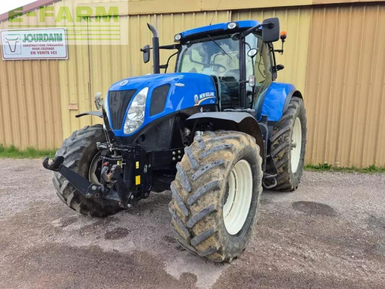 New Holland t7.250 ac - Трактор: фото 1 New Holland t7.250 ac - Трактор: фото 1