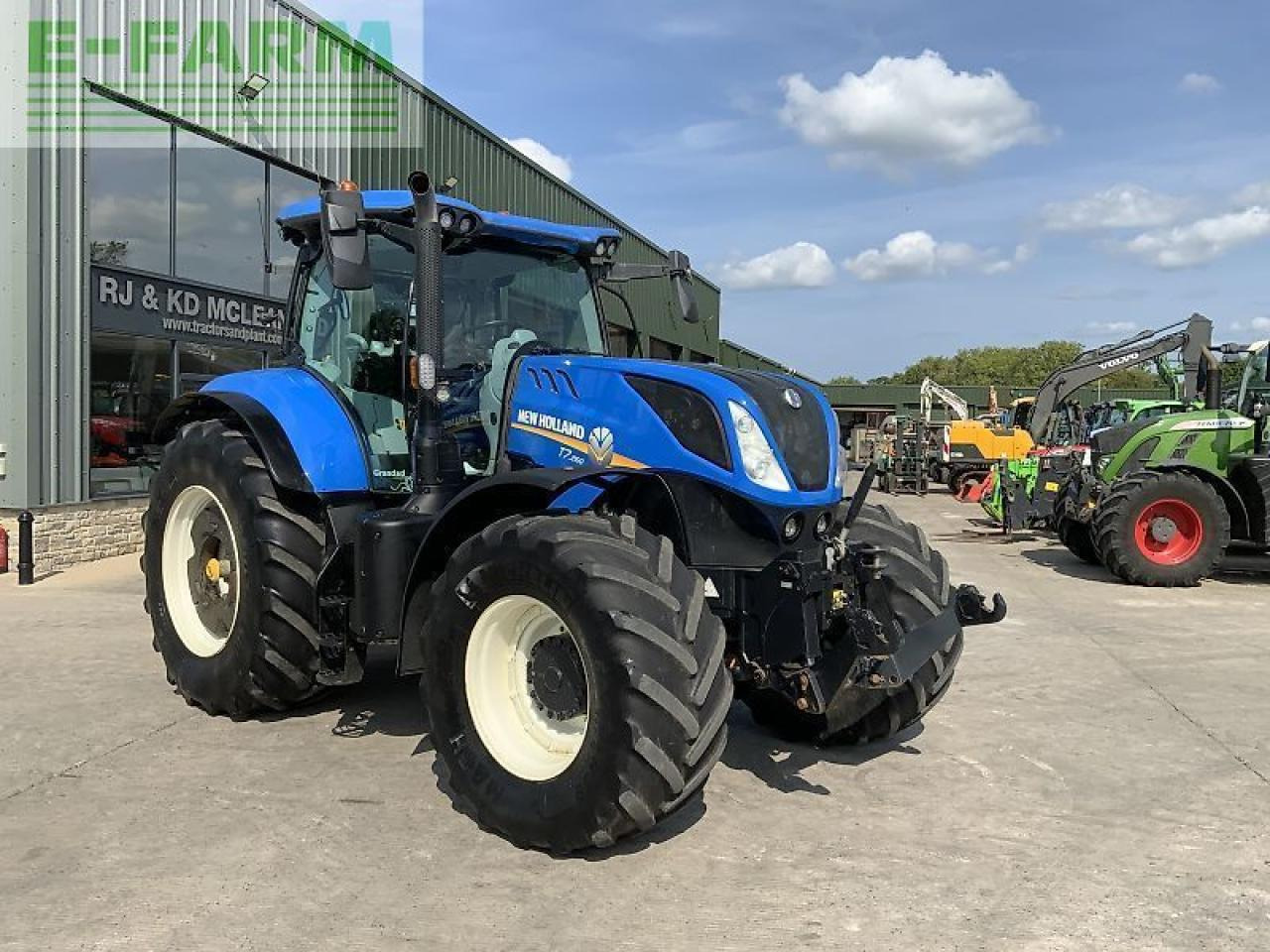 New Holland t7.260 tractor (st23278) - Трактор: фото 2 New Holland t7.260 tractor (st23278) - Трактор: фото 2