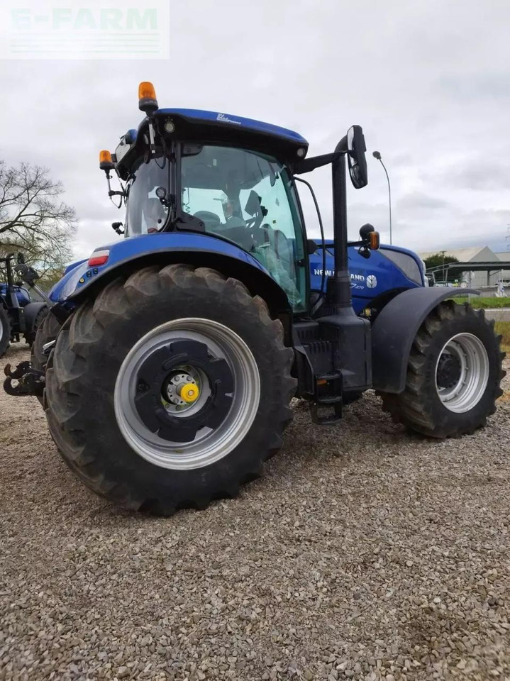 New Holland t7 270 ac - Трактор: фото 3 New Holland t7 270 ac - Трактор: фото 3