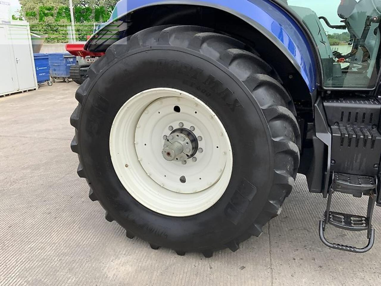 New Holland t7.270 blue power tractor (st23715) - Трактор: фото 5 New Holland t7.270 blue power tractor (st23715) - Трактор: фото 5