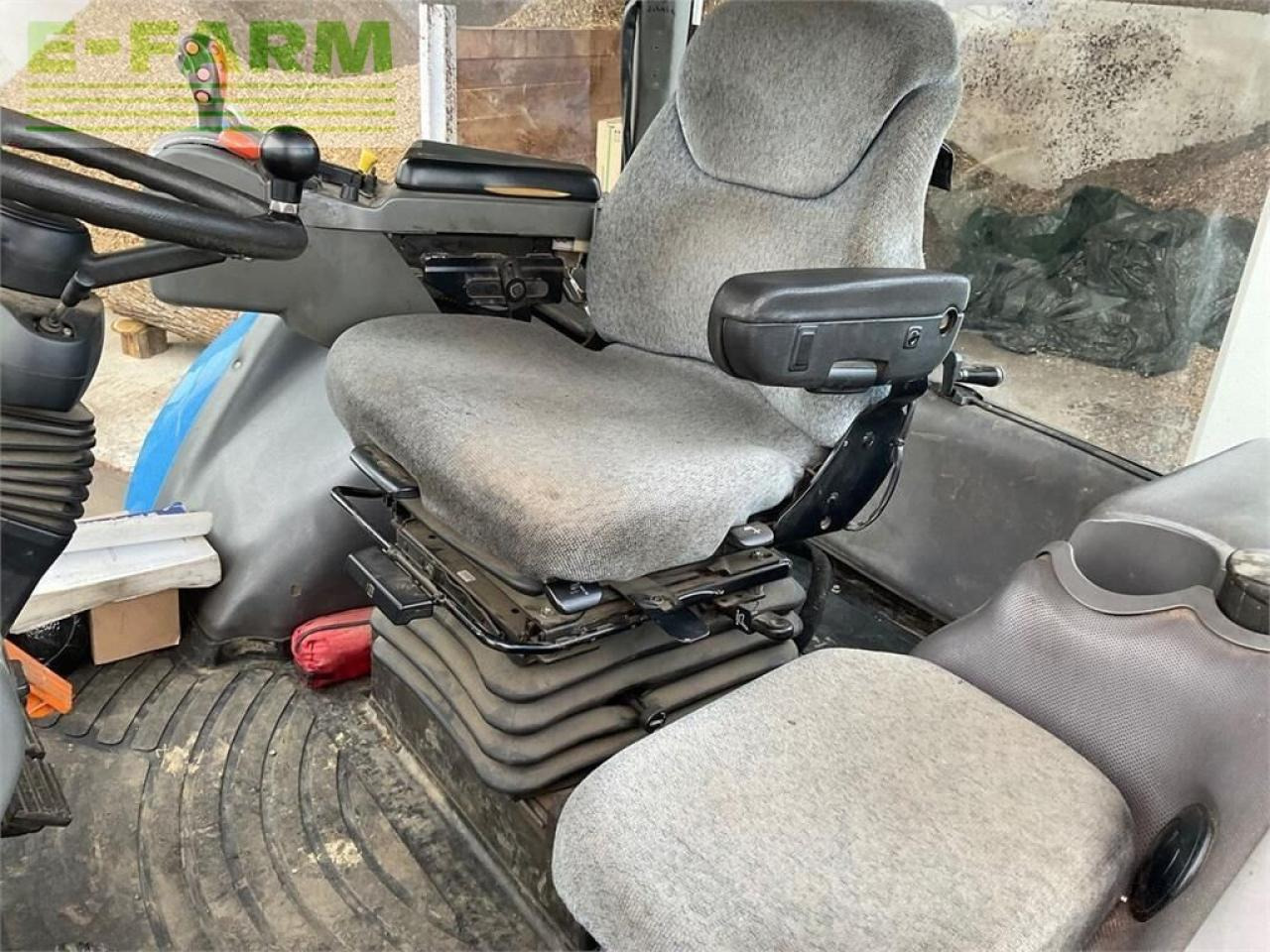 New Holland tg 285 - Трактор: фото 4 New Holland tg 285 - Трактор: фото 4