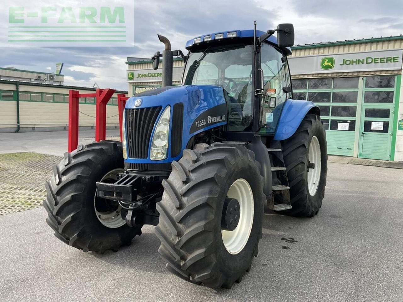 New Holland tg 285 - Трактор: фото 4 New Holland tg 285 - Трактор: фото 4