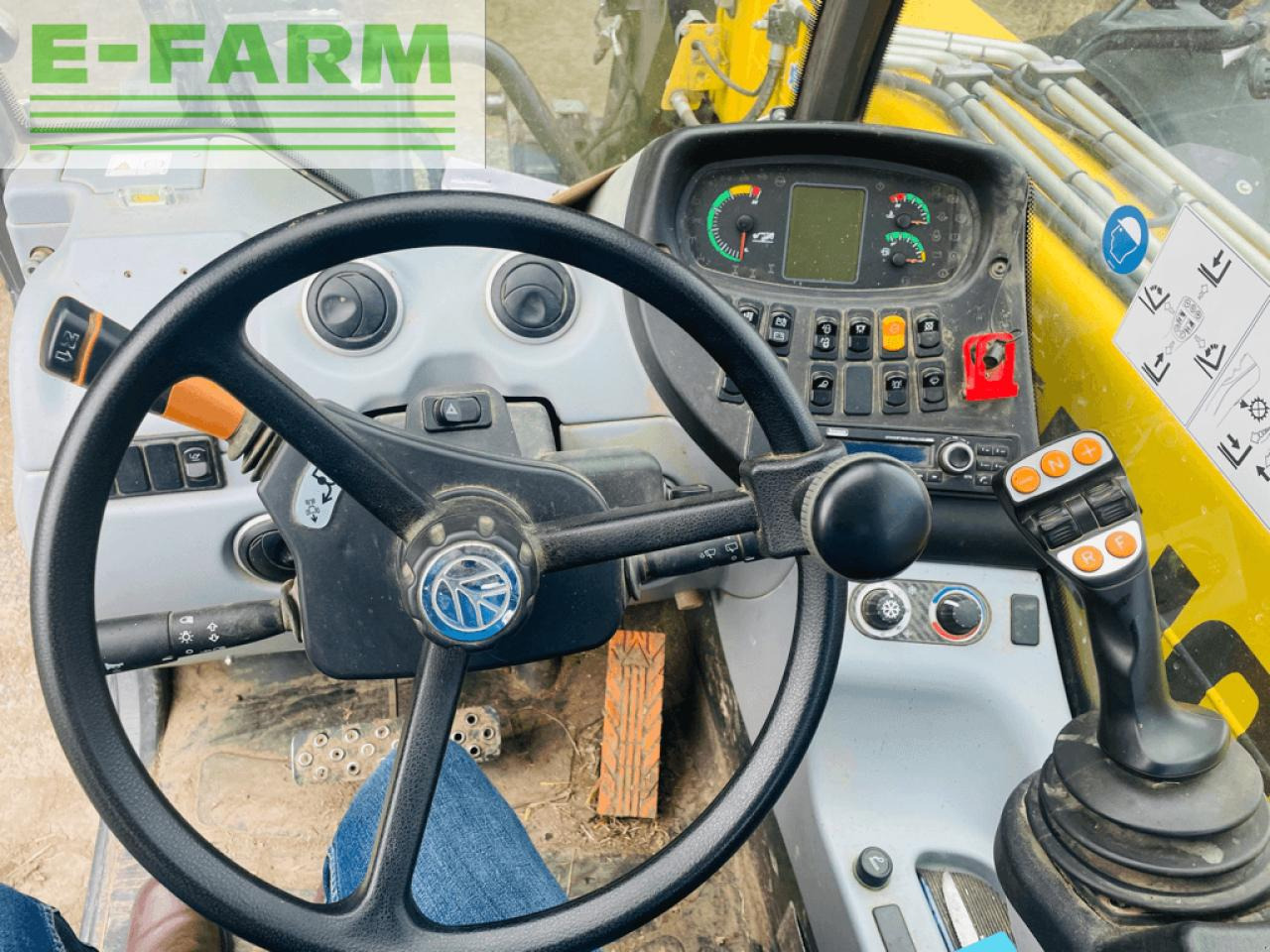 New Holland th7.42 elite s5 - Навантажувач телескопічний: фото 4 New Holland th7.42 elite s5 - Навантажувач телескопічний: фото 4