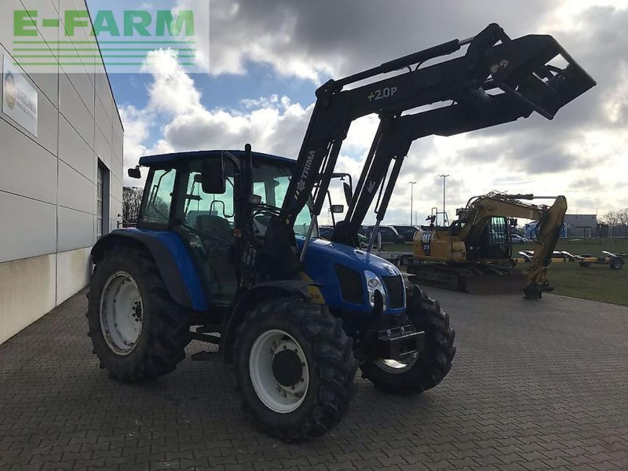 New Holland tl 90 a dt A - Трактор: фото 5 New Holland tl 90 a dt A - Трактор: фото 5