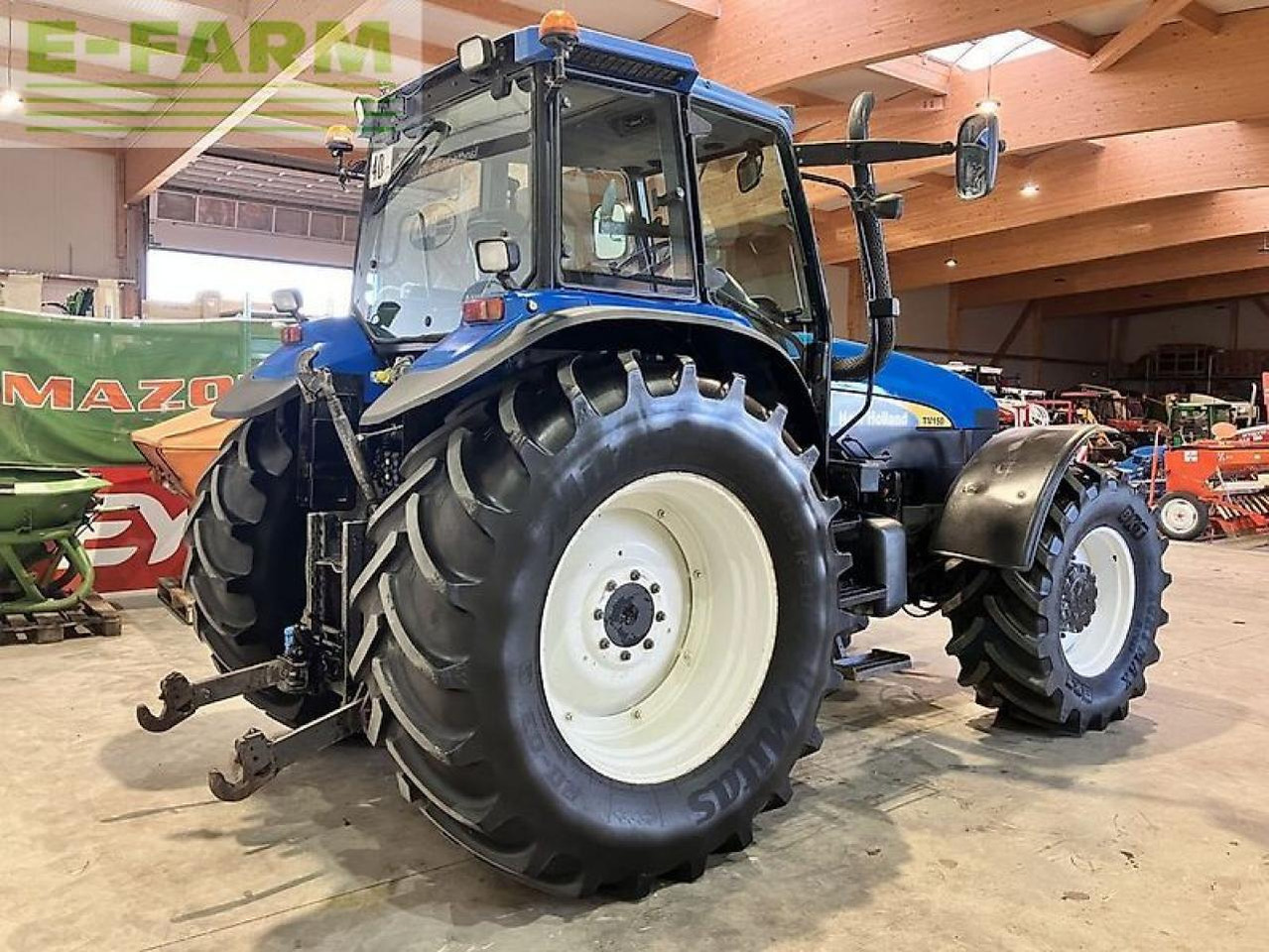 New Holland tm 150 - Трактор: фото 3 New Holland tm 150 - Трактор: фото 3