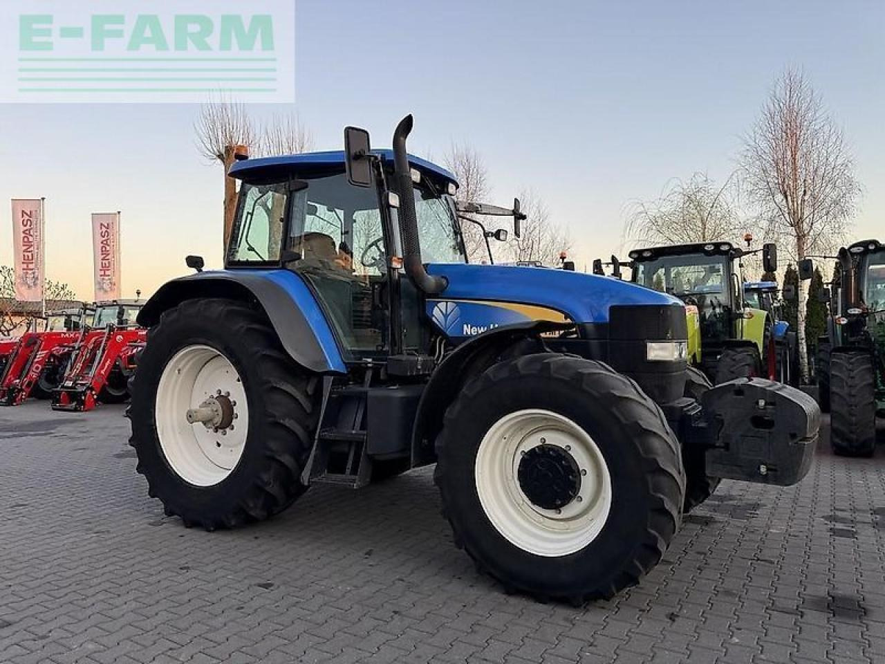 New Holland tm175 powercommand - Трактор: фото 4 New Holland tm175 powercommand - Трактор: фото 4