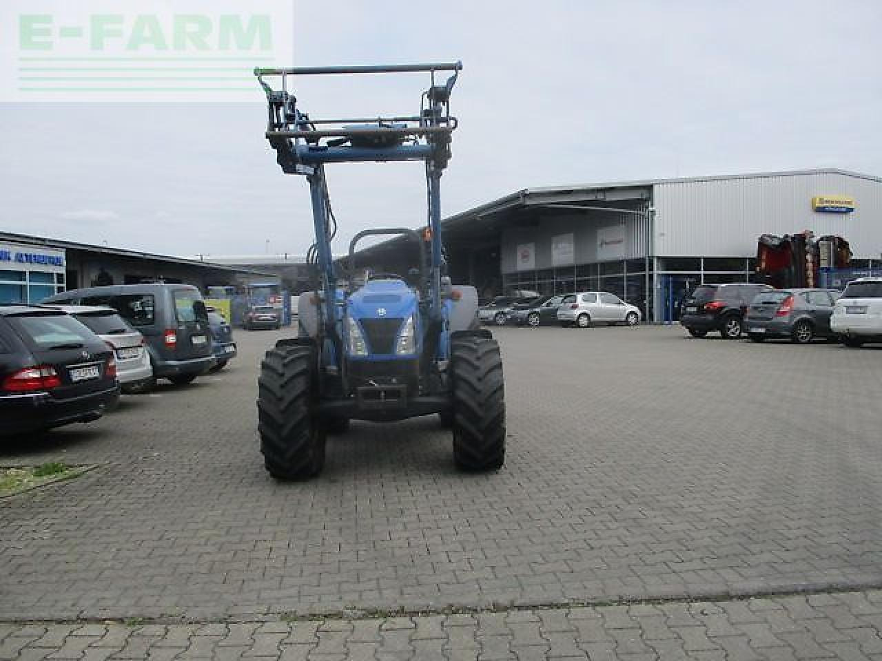 New Holland tn70 a niedrige bauhöhe - Трактор: фото 2 New Holland tn70 a niedrige bauhöhe - Трактор: фото 2