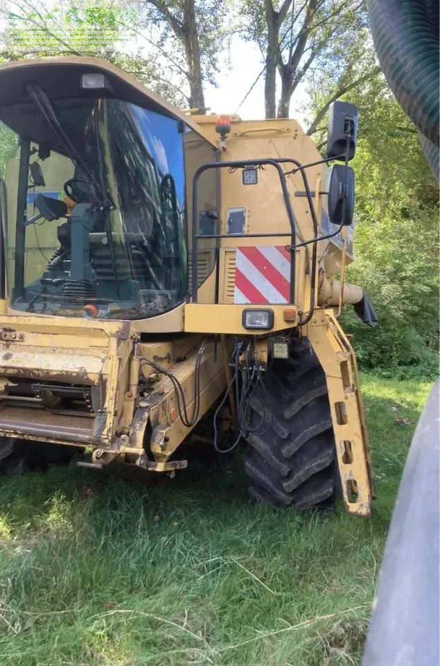 New Holland tx66 sl - Зернозбиральний комбайн: фото 1 New Holland tx66 sl - Зернозбиральний комбайн: фото 1