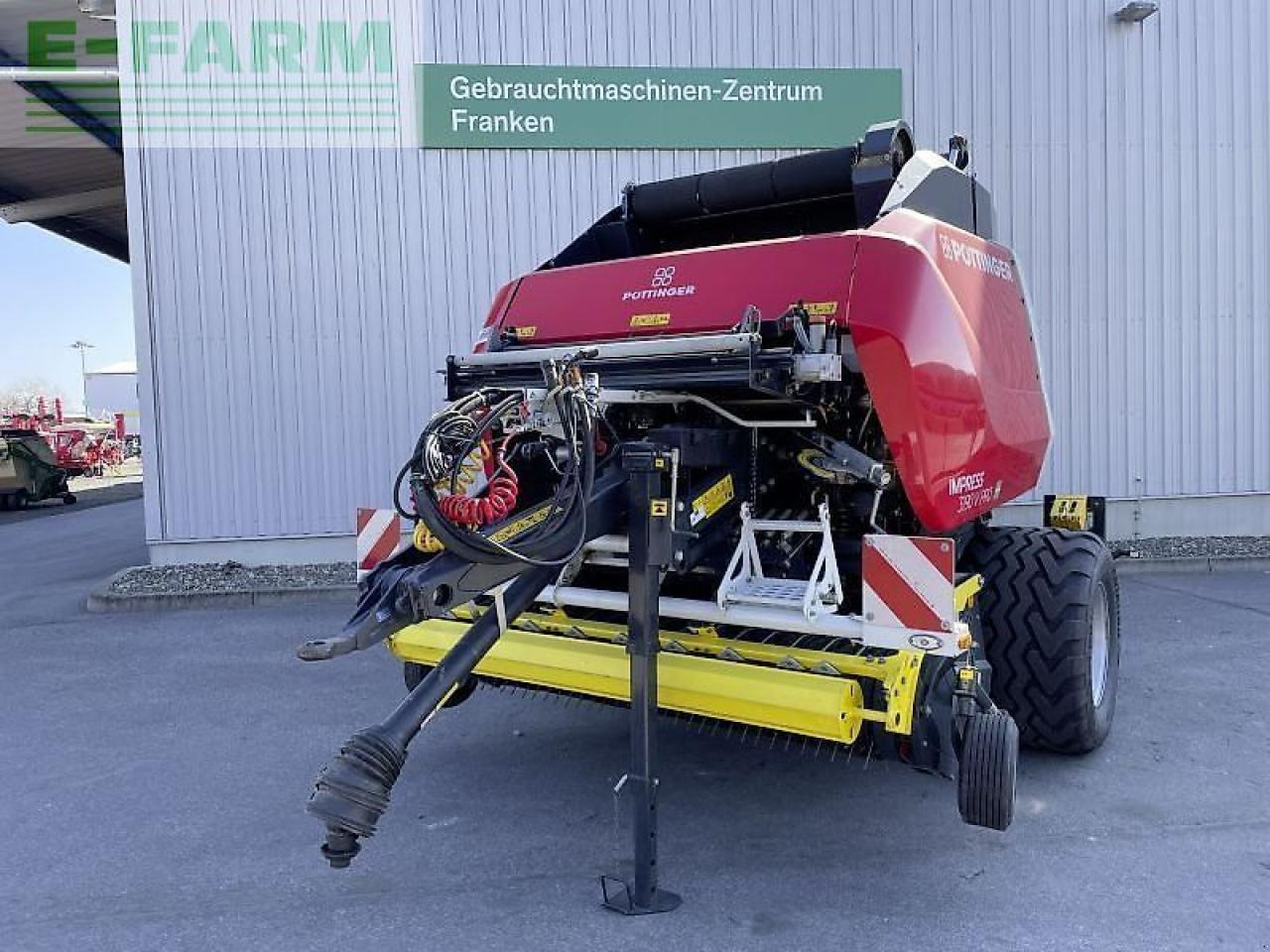 Pöttinger impress 3190 v pro - Прес-підбирач тюковий: фото 1 Pöttinger impress 3190 v pro - Прес-підбирач тюковий: фото 1