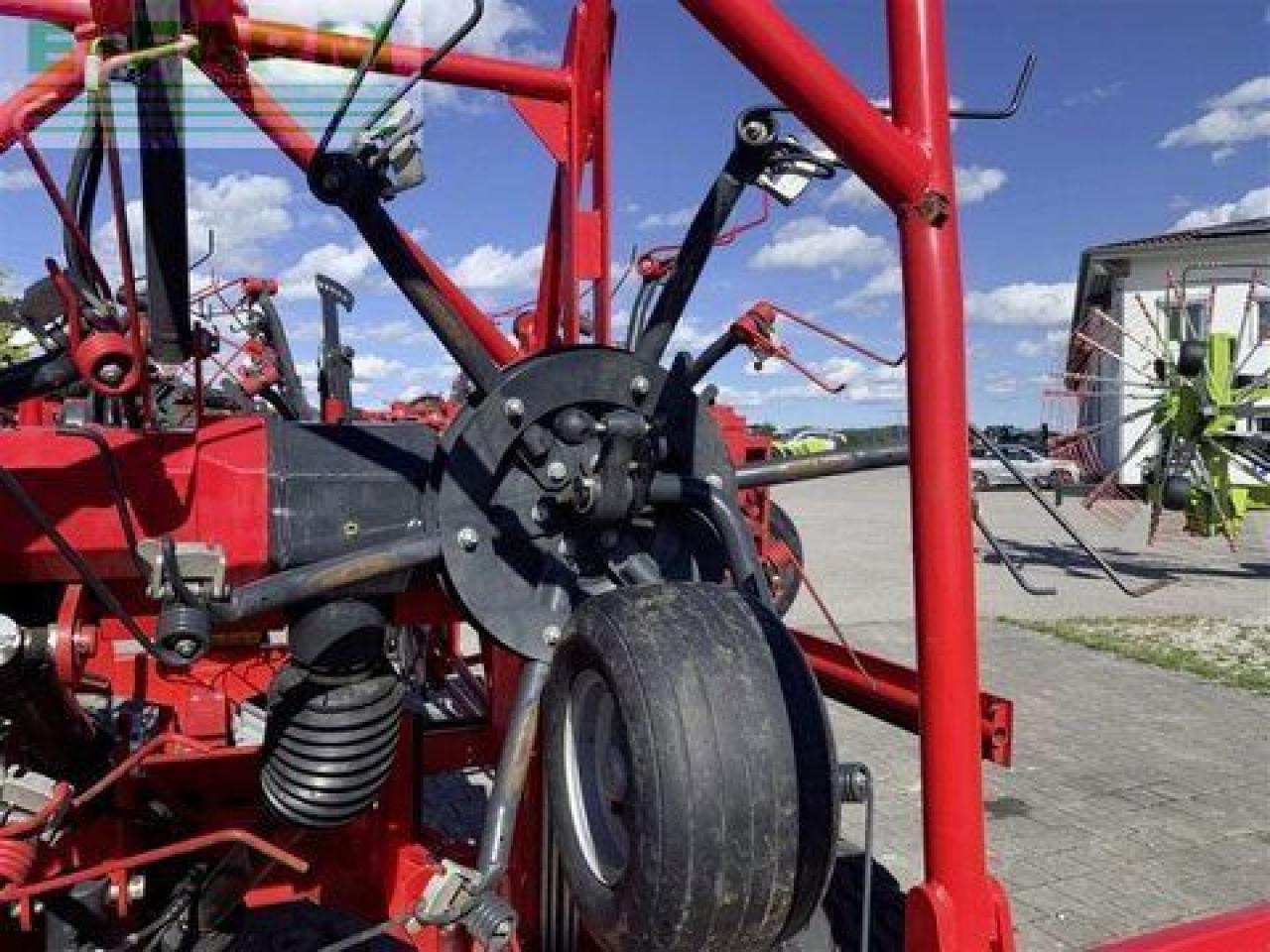 SIP spider 1300 / 12 t - Сіноворушилка: фото 5 SIP spider 1300 / 12 t - Сіноворушилка: фото 5