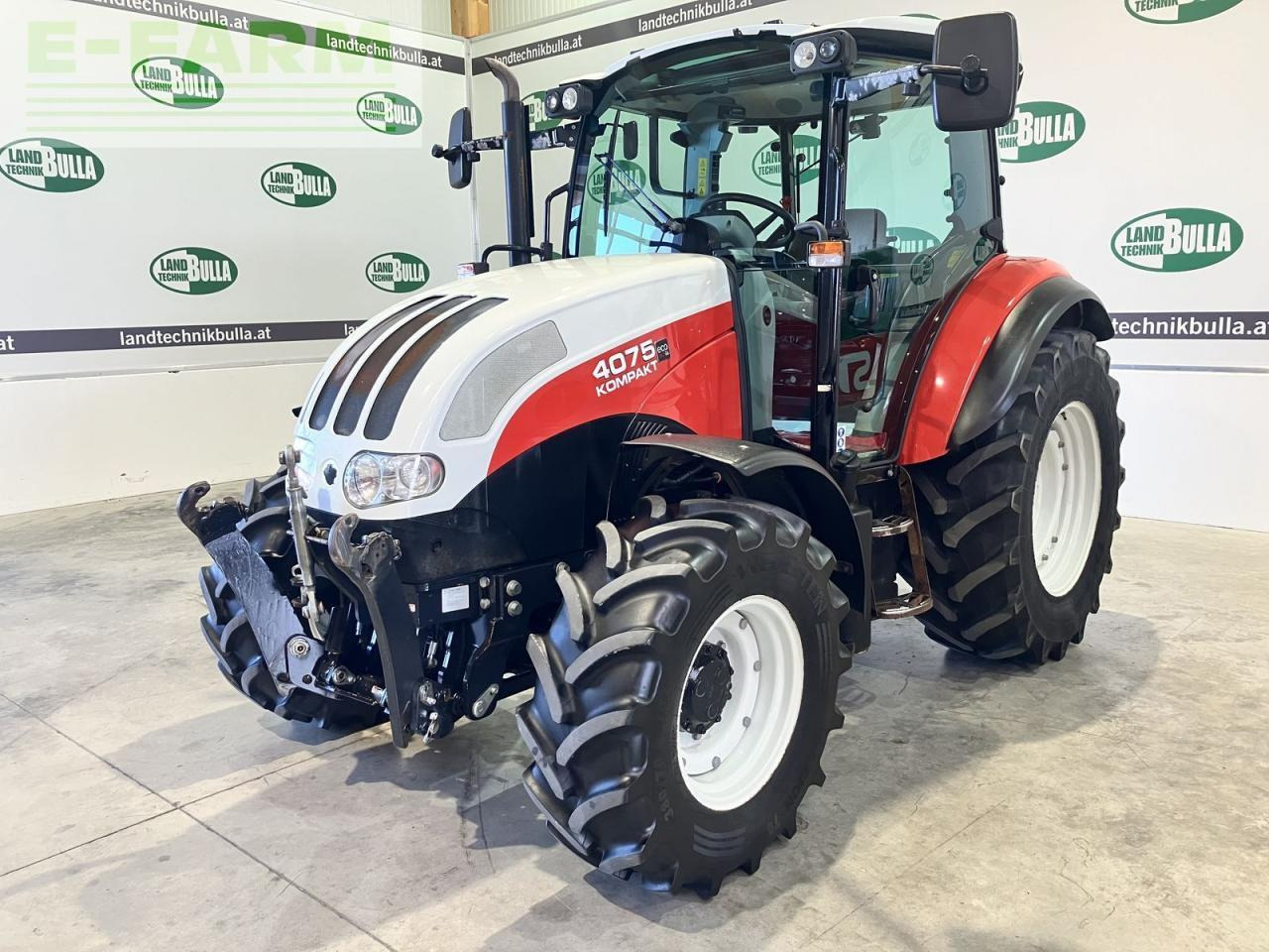 Steyr 4075 kompakt et profi - Трактор: фото 1 Steyr 4075 kompakt et profi - Трактор: фото 1