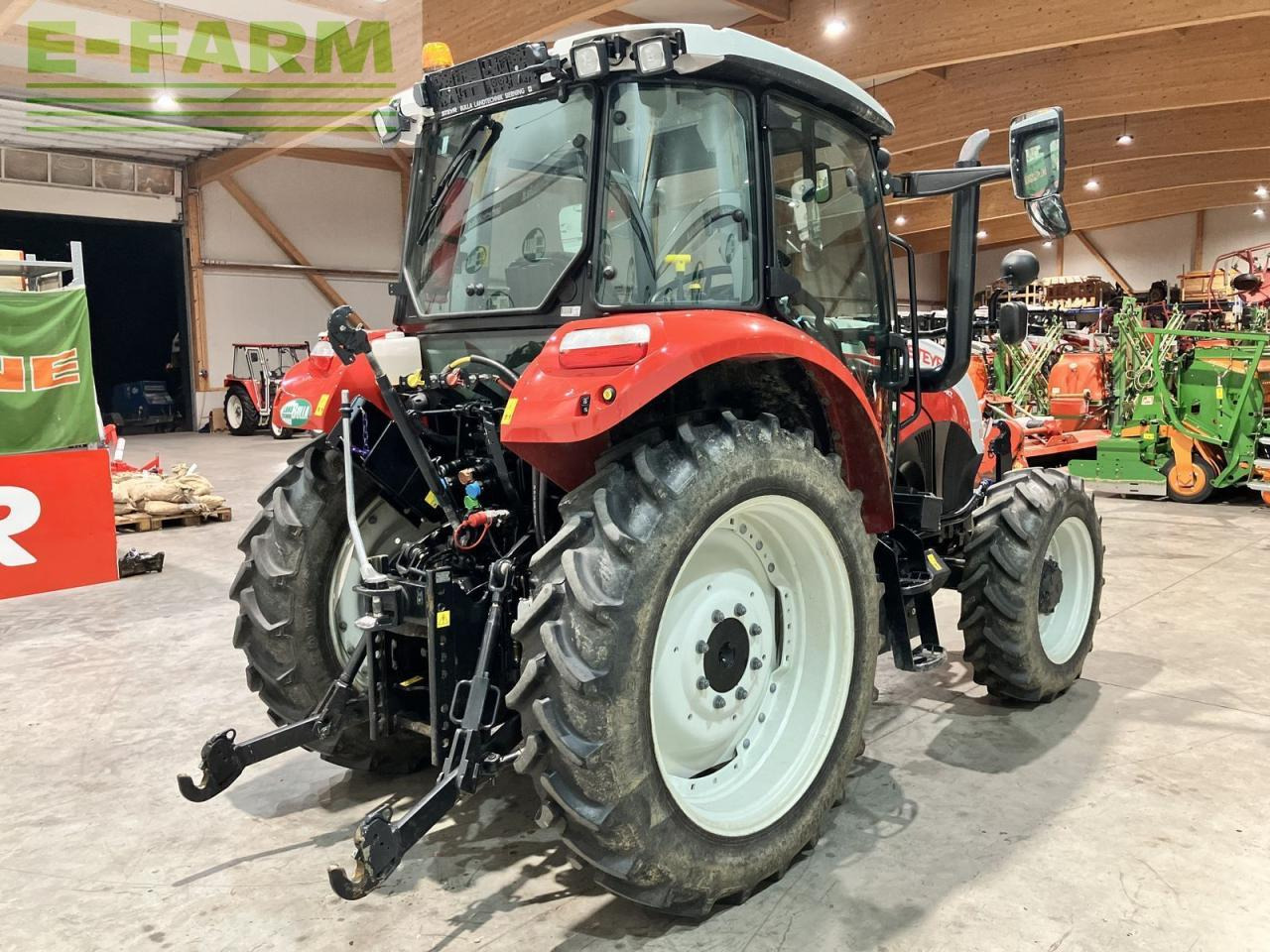 Steyr 4090 kompakt (stage v) - Трактор: фото 3 Steyr 4090 kompakt (stage v) - Трактор: фото 3
