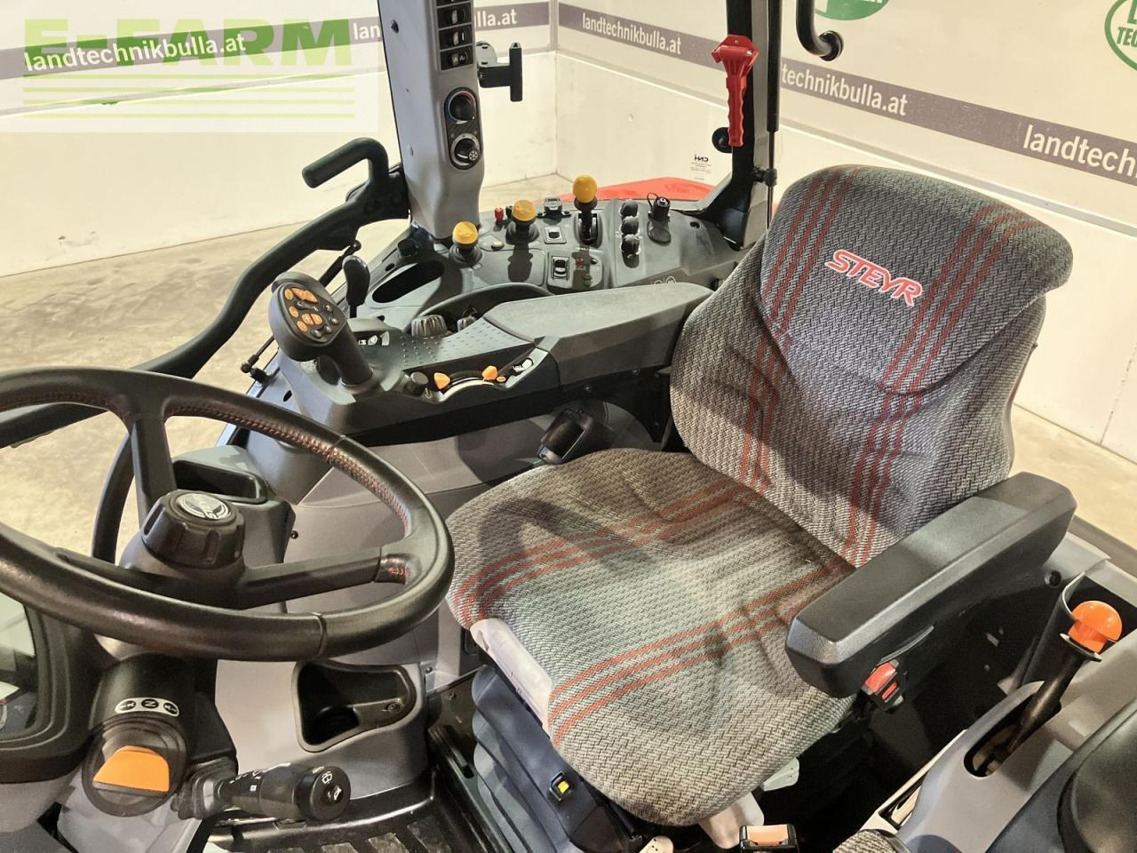 Трактор Steyr 4120 multi (stage v): фото 17 Трактор Steyr 4120 multi (stage v): фото 17