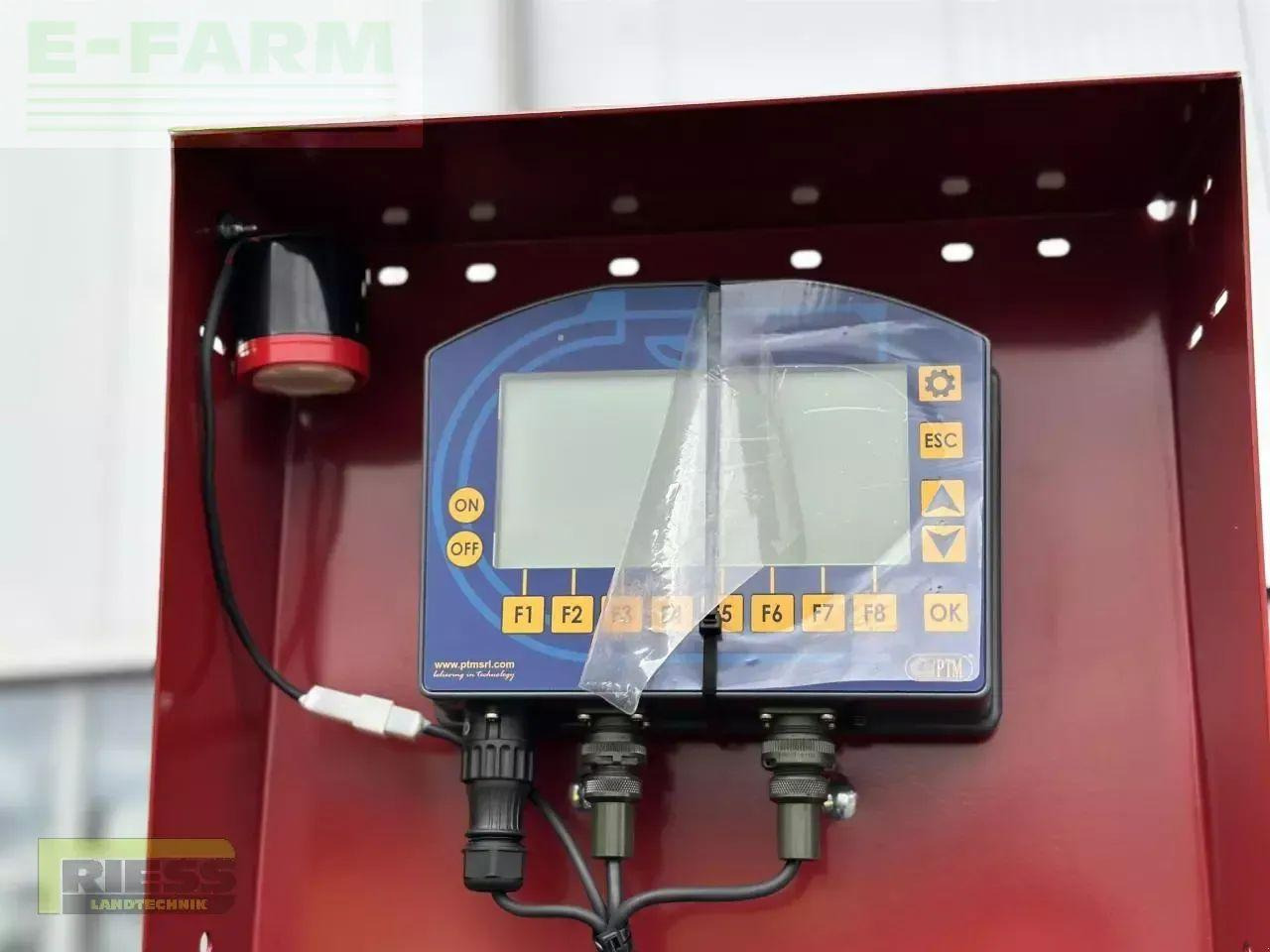 Strautmann verti-mix 2401 double - Техніка для тваринництва: фото 5 Strautmann verti-mix 2401 double - Техніка для тваринництва: фото 5