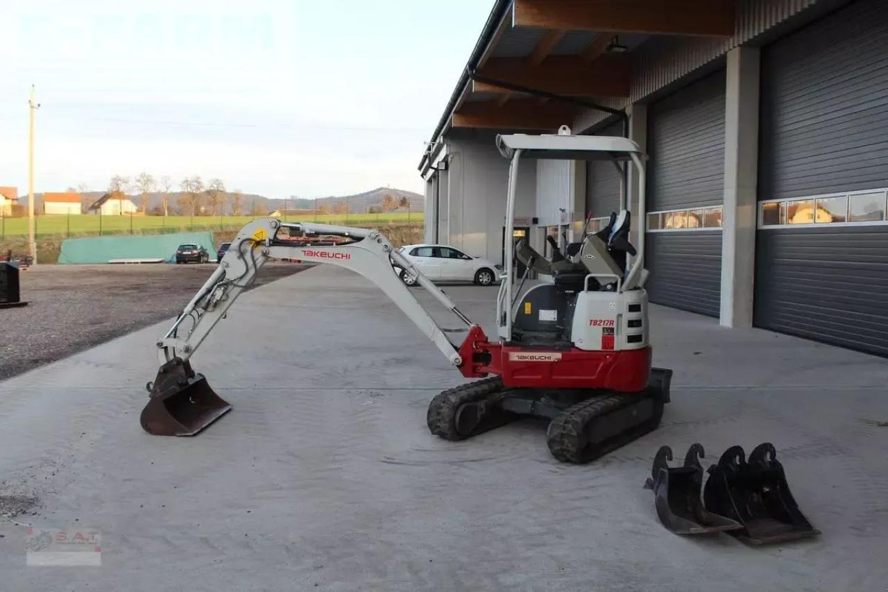 Takeuchi takeuchi tb 217 r minibagger - bagger - Міні-екскаватор: фото 3 Takeuchi takeuchi tb 217 r minibagger - bagger - Міні-екскаватор: фото 3