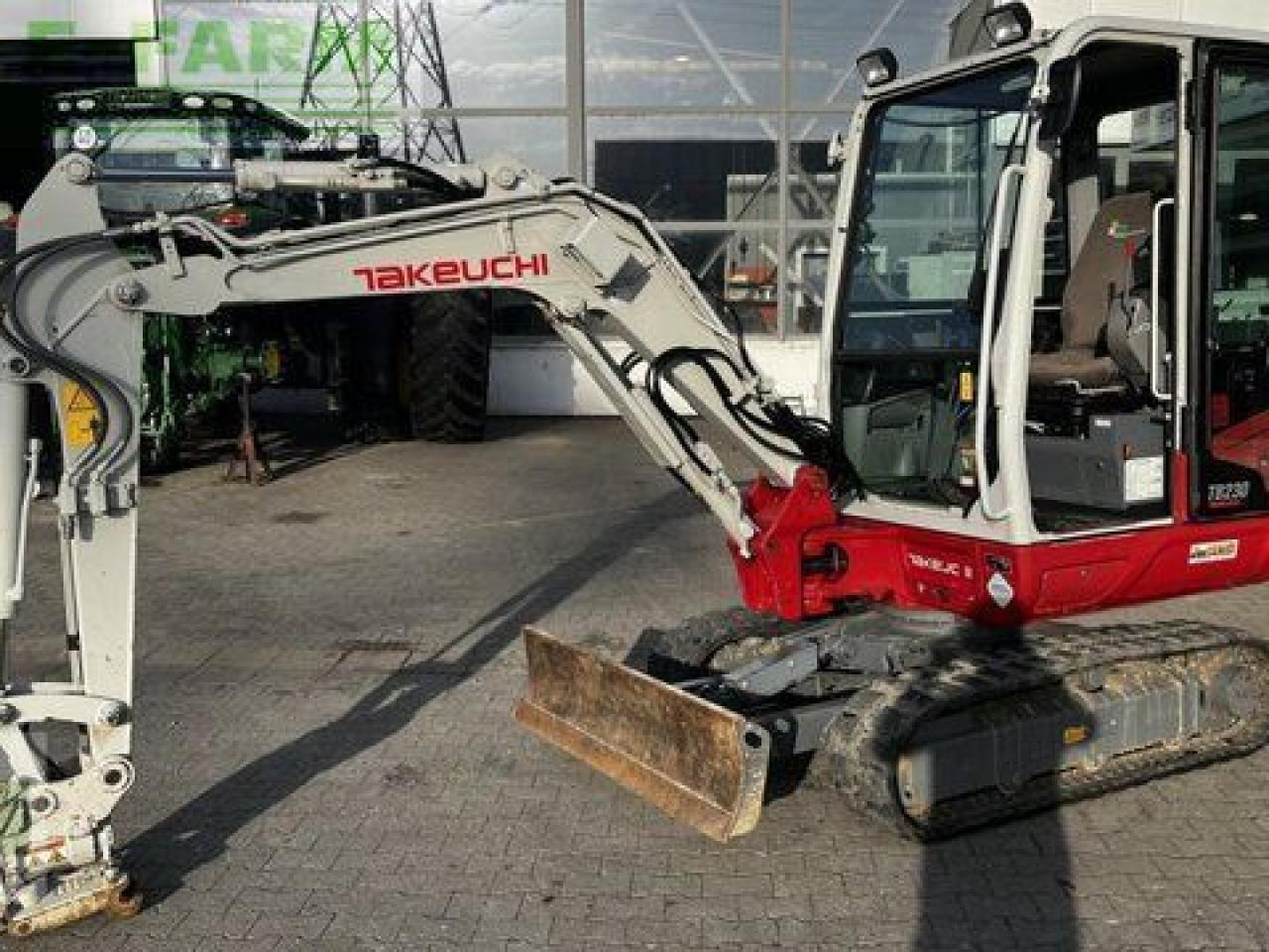 Takeuchi tb 230 - Міні-екскаватор: фото 4 Takeuchi tb 230 - Міні-екскаватор: фото 4