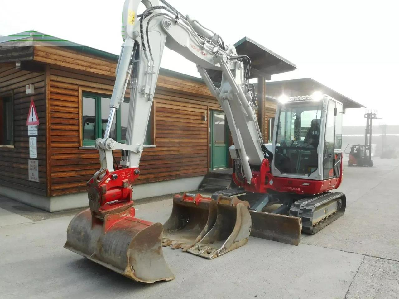 Takeuchi tb 370 ( 6.710kg ) vollausstattung und neuzusta - Міні-екскаватор: фото 2 Takeuchi tb 370 ( 6.710kg ) vollausstattung und neuzusta - Міні-екскаватор: фото 2