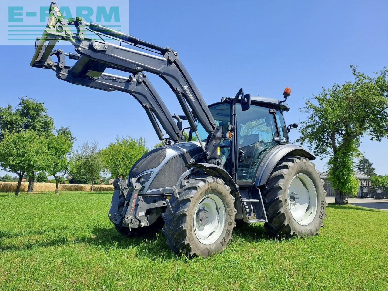 Valtra a 74 - Трактор: фото 1 Valtra a 74 - Трактор: фото 1
