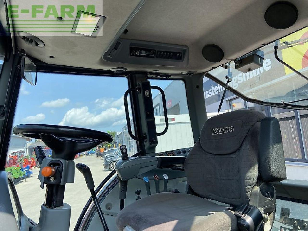 Трактор Valtra n 121 hi-tech: фото 12