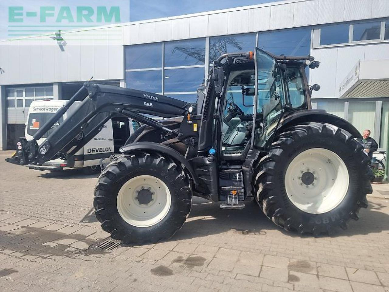Valtra n175 d - Трактор: фото 2 Valtra n175 d - Трактор: фото 2