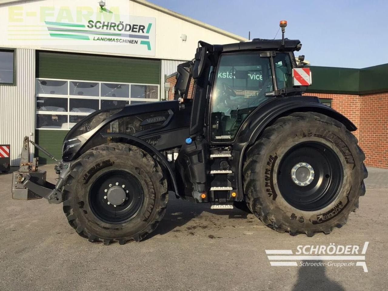 Valtra q 305 - Трактор: фото 2 Valtra q 305 - Трактор: фото 2