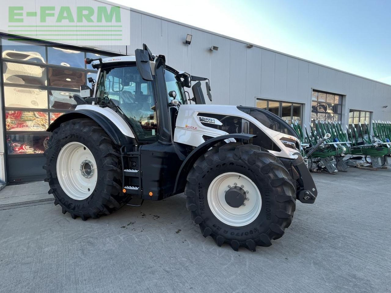 Трактор Valtra q305: фото 9