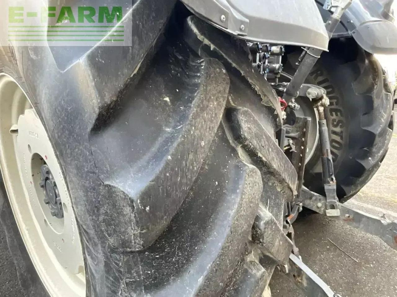 Valtra s324 - Трактор: фото 5 Valtra s324 - Трактор: фото 5