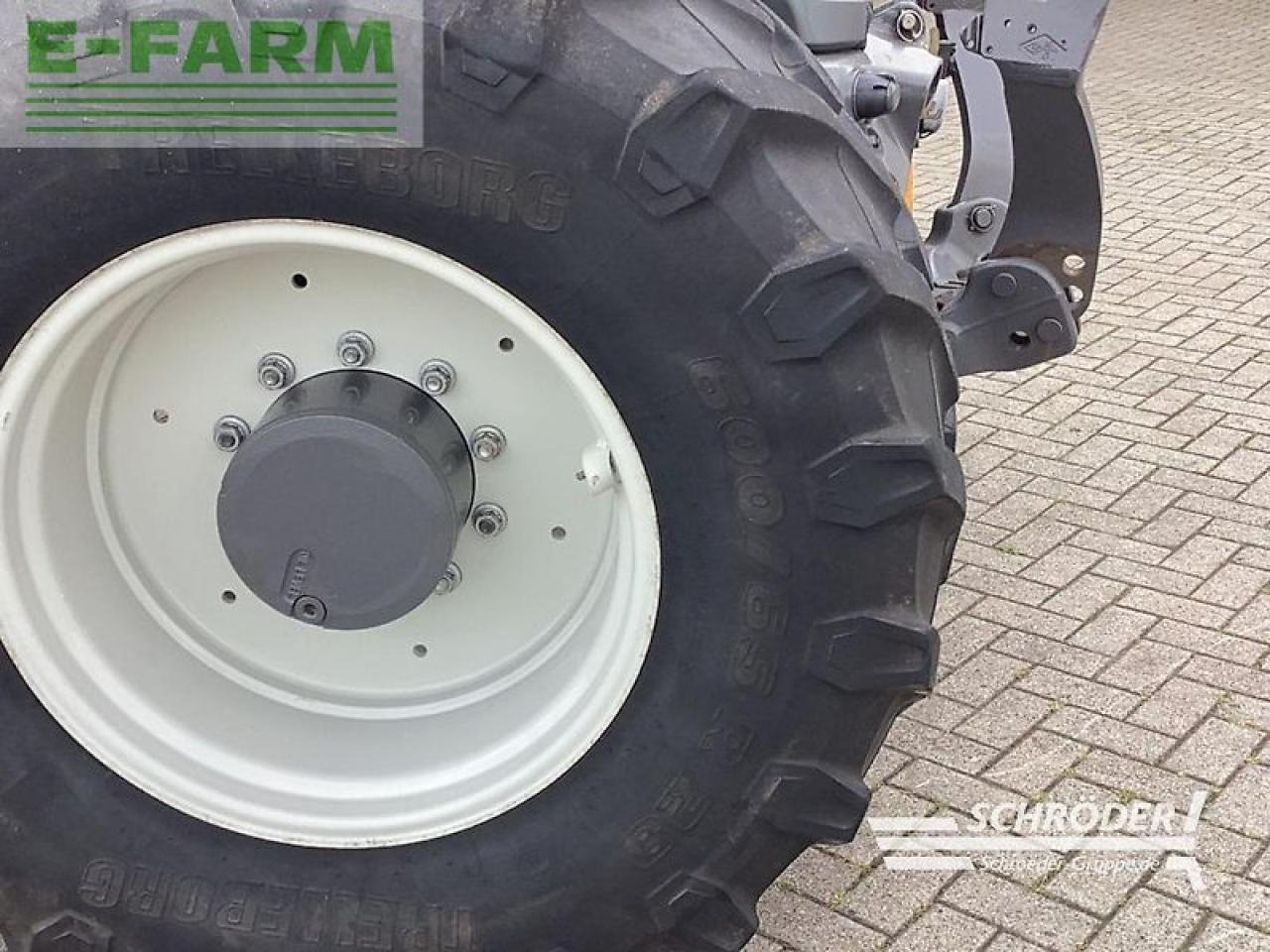 Valtra t 214 d smarttouch - Трактор: фото 3 Valtra t 214 d smarttouch - Трактор: фото 3