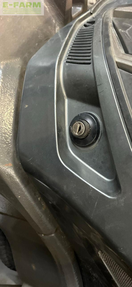 Valtra t 234 d smarttouch - Трактор: фото 3 Valtra t 234 d smarttouch - Трактор: фото 3