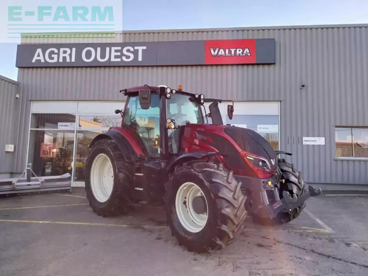 Valtra t214a - Трактор: фото 4 Valtra t214a - Трактор: фото 4