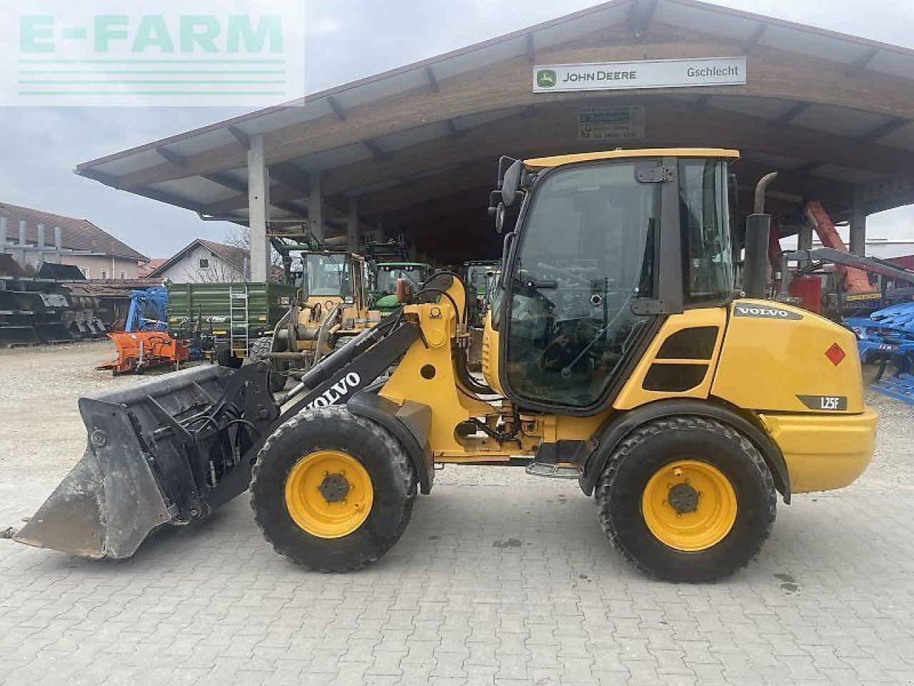 Volvo l 25f - Міні-екскаватор: фото 2 Volvo l 25f - Міні-екскаватор: фото 2