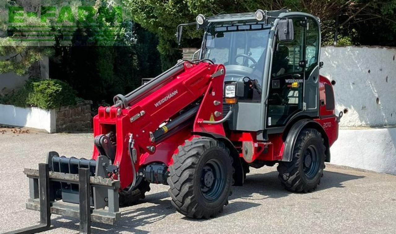 Weidemann 2070 cx80 t - Міні-екскаватор: фото 1 Weidemann 2070 cx80 t - Міні-екскаватор: фото 1