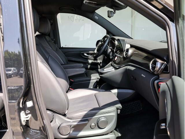 MERCEDES-BENZ EQV 300 Extralang,Avantgarde,8Sitze,2elektr.Tür - Мікроавтобус, Електробус: фото 5 MERCEDES-BENZ EQV 300 Extralang,Avantgarde,8Sitze,2elektr.Tür - Мікроавтобус, Електробус: фото 5
