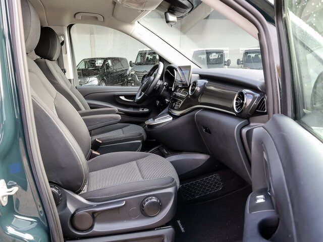 MERCEDES-BENZ EQV 300 lang,7Sitze,2xelektr.Schiebetür,EasyPack... - Пасажирський фургон, Електричний фургон: фото 4 MERCEDES-BENZ EQV 300 lang,7Sitze,2xelektr.Schiebetür,EasyPack... - Пасажирський фургон, Електричний фургон: фото 4