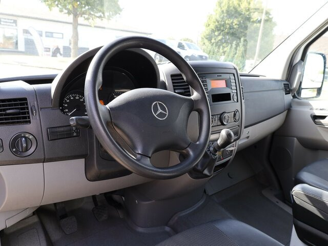 MERCEDES-BENZ Sprinter 316CDI DOKA,Allrad,AHK,TCO,Standhzg. - Тентований фургон, Вантажопасажирський фургон: фото 4 MERCEDES-BENZ Sprinter 316CDI DOKA,Allrad,AHK,TCO,Standhzg. - Тентований фургон, Вантажопасажирський фургон: фото 4