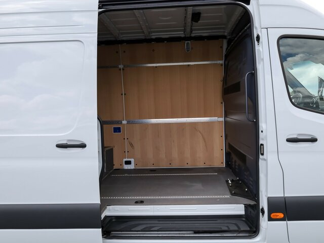 MERCEDES-BENZ Sprinter 317 CDI,3665mm,Automatik,Kamera - Суцільнометалевий фургон: фото 2 MERCEDES-BENZ Sprinter 317 CDI,3665mm,Automatik,Kamera - Суцільнометалевий фургон: фото 2