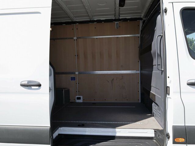 MERCEDES-BENZ Sprinter 317 CDI,3665mm,Automatik,Kamera - Суцільнометалевий фургон: фото 2 MERCEDES-BENZ Sprinter 317 CDI,3665mm,Automatik,Kamera - Суцільнометалевий фургон: фото 2