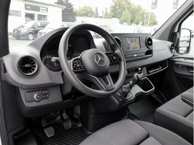 MERCEDES-BENZ Sprinter 317 CDI Kasten,L2H2,MBUX,Kamera - Суцільнометалевий фургон: фото 5 MERCEDES-BENZ Sprinter 317 CDI Kasten,L2H2,MBUX,Kamera - Суцільнометалевий фургон: фото 5