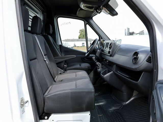 MERCEDES-BENZ Sprinter 317 CDI Kasten,L2H2,MBUX,Kamera - Суцільнометалевий фургон: фото 3 MERCEDES-BENZ Sprinter 317 CDI Kasten,L2H2,MBUX,Kamera - Суцільнометалевий фургон: фото 3