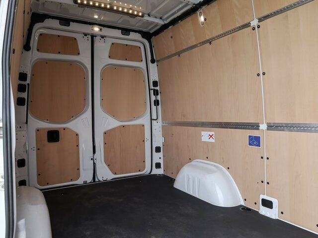 MERCEDES-BENZ Sprinter 317 CDI,L2H2,Automatik,Kamera,LED - Суцільнометалевий фургон: фото 2 MERCEDES-BENZ Sprinter 317 CDI,L2H2,Automatik,Kamera,LED - Суцільнометалевий фургон: фото 2