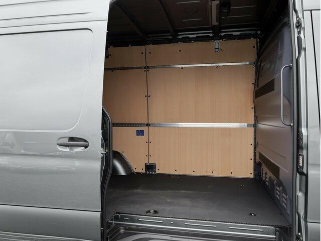 MERCEDES-BENZ Sprinter 317 CDI,L2H2,Automatik,Kamera,LED - Суцільнометалевий фургон: фото 2 MERCEDES-BENZ Sprinter 317 CDI,L2H2,Automatik,Kamera,LED - Суцільнометалевий фургон: фото 2