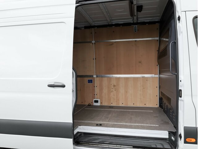 MERCEDES-BENZ Sprinter 317 Maxi,9GTronic,MBUX,Kamera - Суцільнометалевий фургон: фото 2 MERCEDES-BENZ Sprinter 317 Maxi,9GTronic,MBUX,Kamera - Суцільнометалевий фургон: фото 2