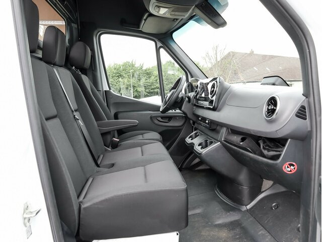 MERCEDES-BENZ Sprinter 317 Maxi,9GTronic,MBUX,Kamera - Суцільнометалевий фургон: фото 3 MERCEDES-BENZ Sprinter 317 Maxi,9GTronic,MBUX,Kamera - Суцільнометалевий фургон: фото 3