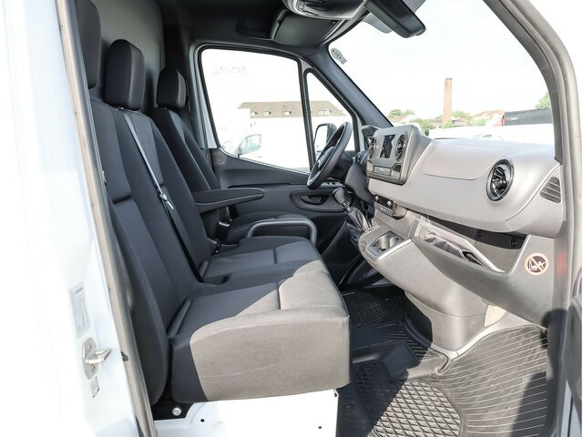 MERCEDES-BENZ Sprinter317CDI Maxi Koffer,LBW,Klima,Kamera - Фургон з закритим кузовом: фото 3 MERCEDES-BENZ Sprinter317CDI Maxi Koffer,LBW,Klima,Kamera - Фургон з закритим кузовом: фото 3