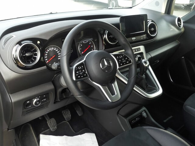 MERCEDES-BENZ T 180 Power Plus,MBUX,LED,Navi,Kamera,Tempomat - Пасажирський фургон: фото 4 MERCEDES-BENZ T 180 Power Plus,MBUX,LED,Navi,Kamera,Tempomat - Пасажирський фургон: фото 4